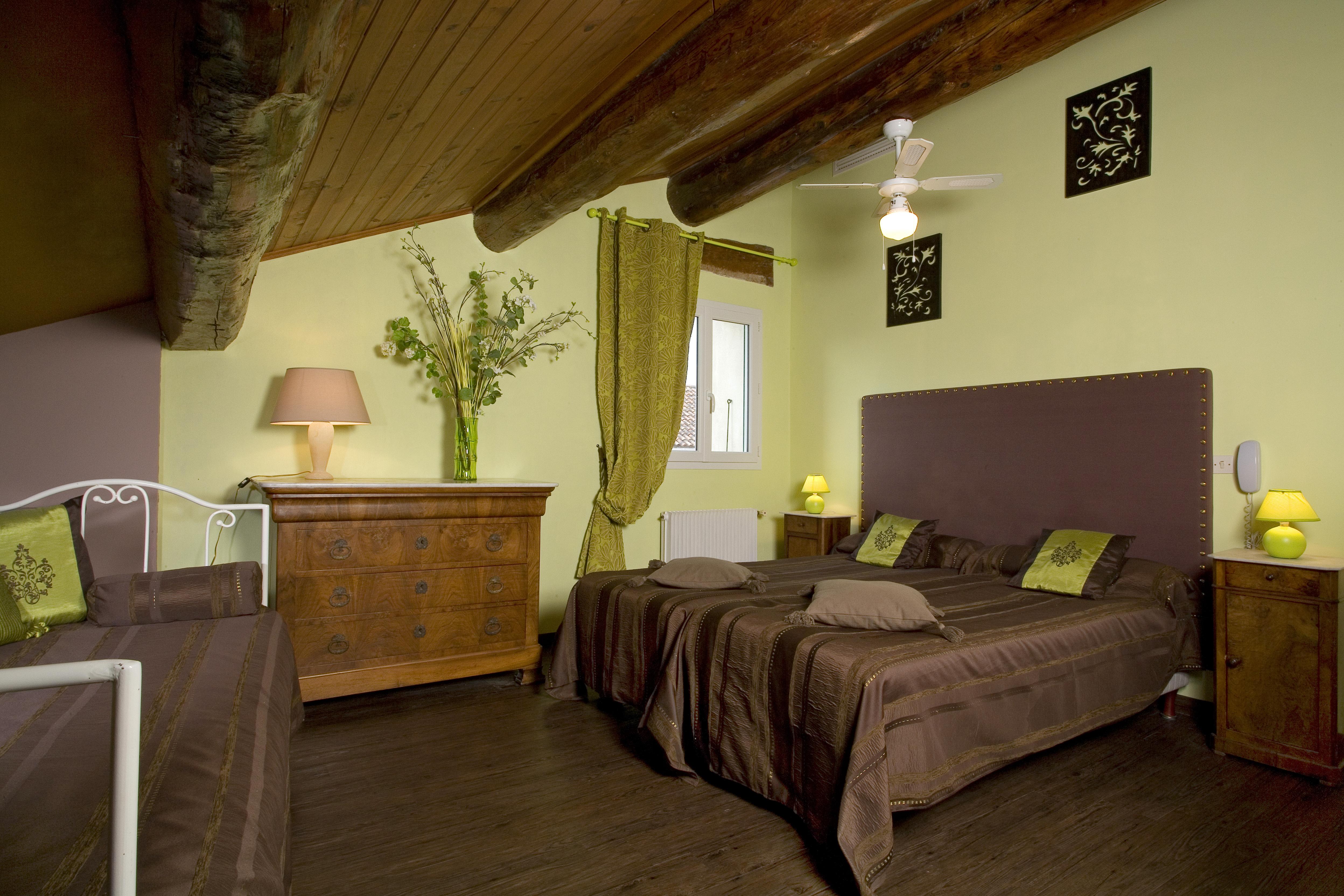 Logis Auberge De Tavel Exterior photo